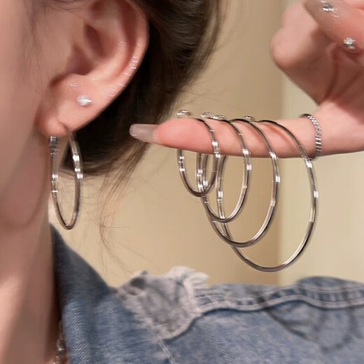 2025 new popular hoop earrings for women, light luxury, high-end, plain hoop earrings, ear jewelry, exaggerated large hoop earrings, 4cm coil earrings