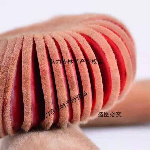 Fresh deer antlers are cut in the deer field, fresh deer antlers are pruned in the middle section of the deer field, sliced with blood and blood, first two-bar soaked wine and medicinal materials, soaked in the middle section of the red deer antler (100 grams) for 5-10 Jin [Jin equals 0.5 kg]