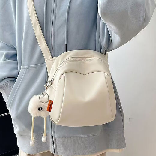 高颜值小众设计小包女2025新款潮流贝壳包轻便百搭大容量斜挎包包 白色