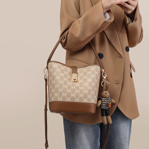 爱情海包包女包斜挎包女单肩手提水桶包大容量生日元旦礼物送女生女友