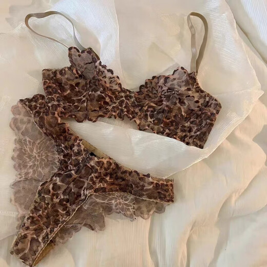 Victoria's style sexy secret sexy French style lace bra set for large breasts to look smaller and prevent sagging for fat mm in large size leopard print M (suitable for 34/75ABC)