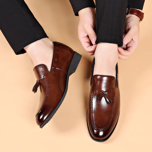 Cartelo Crocodile (Cartelo) Mat Suit Chaussures en cuir masculin Plat de moule à plat Men Flatung Formal Youth Pointed Toed Chaussures de mariage décontractées Spring and Automne Beans 9923 Matte noir 38