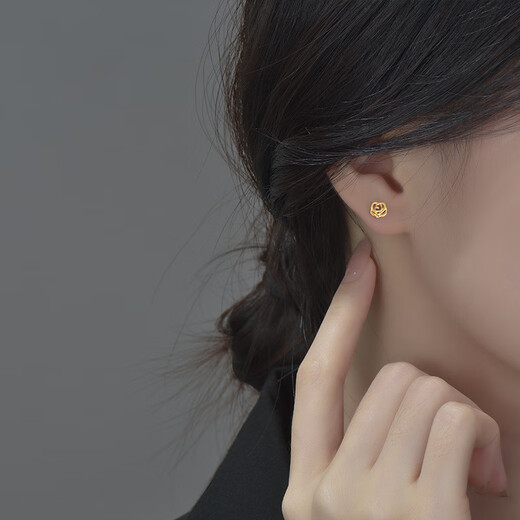 Puman Zhuji 18K gold earrings for women summer rose niche design 2025 new trendy simple temperament earrings earrings a pair of small rose earrings gold