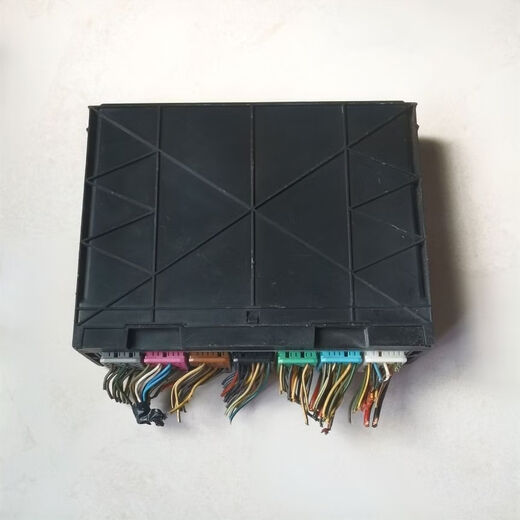 Пуцианский Xinjunwei Cruz Yinglang Body Controller Assembly BCM Computer Module Poad 13578 BCM КОМПЬЮТЕЛЬНА