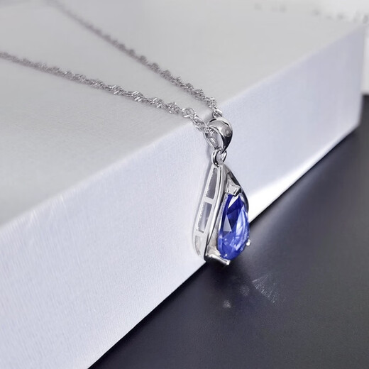 Fat Donglai purchases the same tanzanite pendant, retro style 925946 sterling silver drop-shaped necklace with blue zircon, single pendant