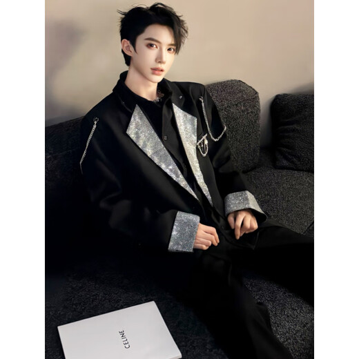 An Chuxia, a male model, wears a diamond-encrusted shoulder pad suit, a high-end hairstylist trendy brand men's suit, a casual suit jacket, black, three-piece suit for male models 2XL