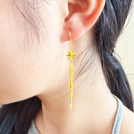 Qianying gold earrings for women, AU750 real gold earrings, 18K gold earrings, wedding jewelry, snowflake long tassels for girlfriend, weighs about 2.28-2.6g (including labor cost 35)