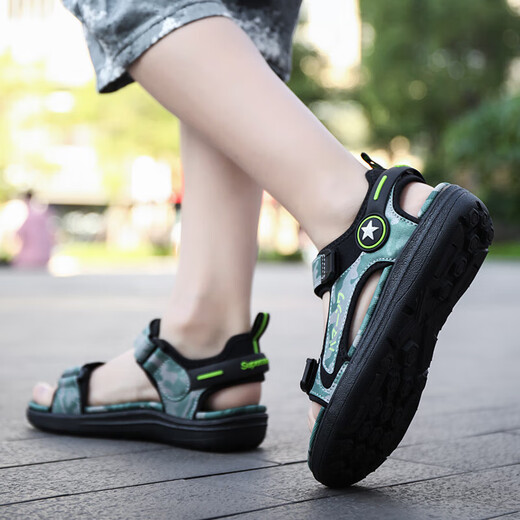 Boys' Sandals 2025 New Summer Children's Soft Sole Anti-Slip Middle and Large Boys' Outdoor Sports Beach Shoes Summer Style Army Green 30