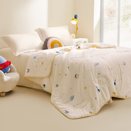 Luolai Enfants 50% de courtepointes de soja pour quatre saisons. Les courtepointes de classe A sont des courtepointes pour le printemps et l'automne. Les courtepointes pour bébés sont 120 * 150