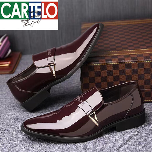 卡帝乐鳄鱼（CARTELO）皮鞋男跨境大码鞋子男士漆皮shoe商务休闲正装韩版英伦尖头男皮鞋 686棕色 42