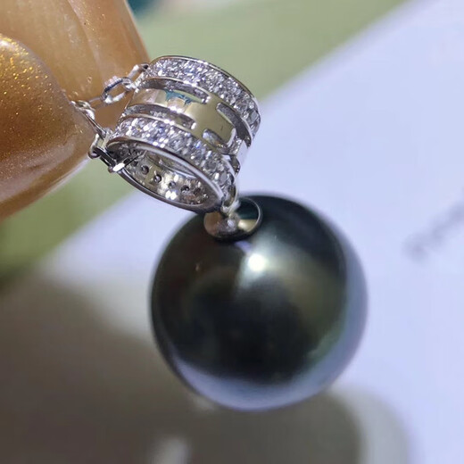 VZZSDIY Pearl Accessories 18K Gold Pendant with Empty Holder Fashionable Pearl Necklace Pendant with Empty Holder with 9-12mm Round Beads 18K Gold Pendant with Empty Holder Does Not Include Beads or Chain