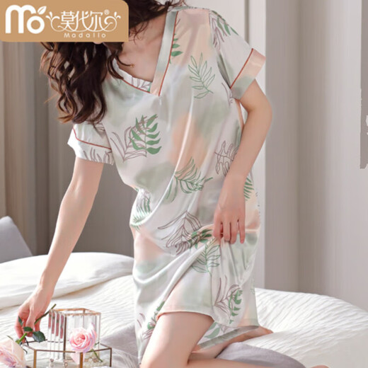 MODAL 2025 NOUVELLE NIGHNGOWN POUR FEMMES Ice d'été Silk Silk à manches courtes pyjama mince Femmes d'été Imitation Silk Robe d'été Mint Blue M9928 [Garnières courtes / pavé sans poitrine] L 165