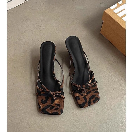 Zhenxi French Leopard Print Talons Sandales Portez de nouvelles chaussures d'été Clip-on Sandales à talons à talons français Sandales Leopard Print 6cm 37