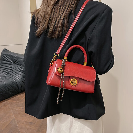 2025 Frühlings- und Sommer PU Retro kleine quadratische Beutel modische einfache Tasche Quadratschlosse kleine Tasche rot