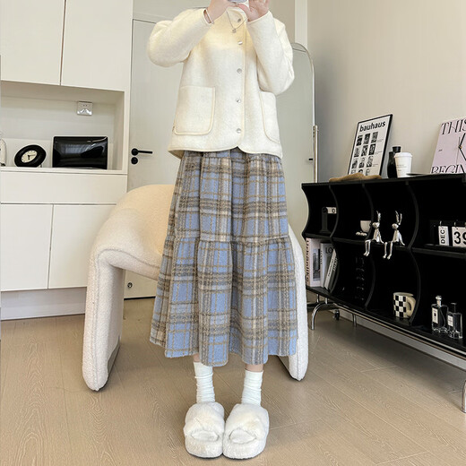 Langsha Woolen Plaid Skirt Women's Autumn and Winter 2025 New High Waisted Slim A-Line Mid-Length Umbrella Skirt Cake Skirt