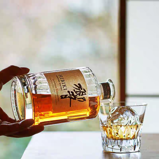 三得利(Suntory)山崎1923白州12年响響响和风醇韵日本进口三剑客威士忌 响和风醇韵（有盒）