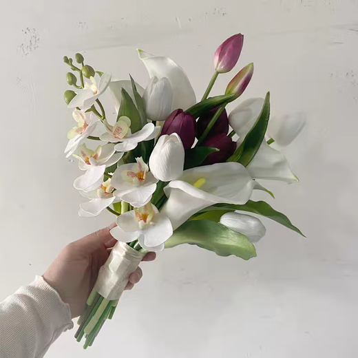 郁金香马蹄莲手捧花领证假花仿真花摄影拍照道具婚礼韩式新娘花束 HD-郁金香+铃兰花