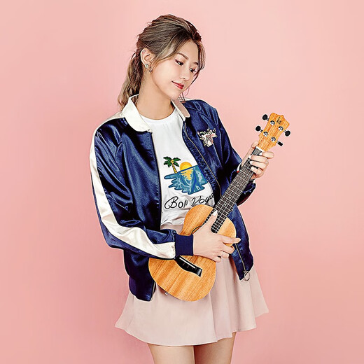 Kaka Kaka Vancouver ukuléle KUC25D Modèle pour filles débutants de 23 pouces de guitare en passant avec le tuner noir | Pêche en fleur de fleur en bois de bois Vancouver couleur 23 pouces