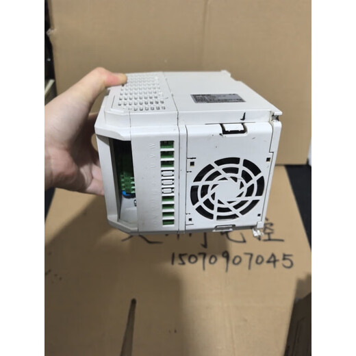 SINEE sine frequency converter EM100-2R2-3B 2.2KW 380V, beautiful condition, easy to use