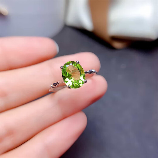 Weici original olive ring for women sterling silver plated 18k gold emerald crystal ring design niche high-end natural peridot ring