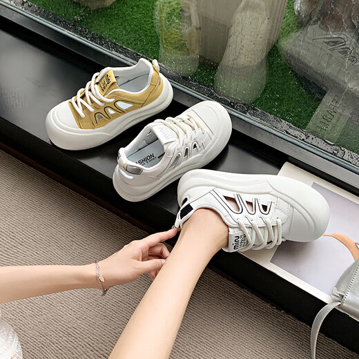 Zapatos para mujeres 2025 Nuevo verano hueco transpirable espesor grueso altura que mejora pequeños zapatos blancos de moda personalizados versátiles zapatos deportivos casuales ygnx-3103 amarillo 37