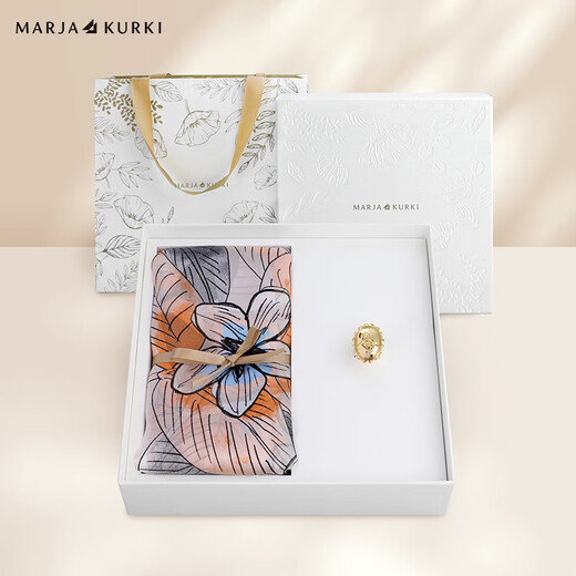 Maria Gucci (Marja Kurki) Bufanda de seda para mujeres cajas de regalo para ancianos Madre Big Buff. Gran bufanda de seda de morera de alta gama. Regalos de seda. Bufanda naranja. Caja de cubierta de hebilla.
