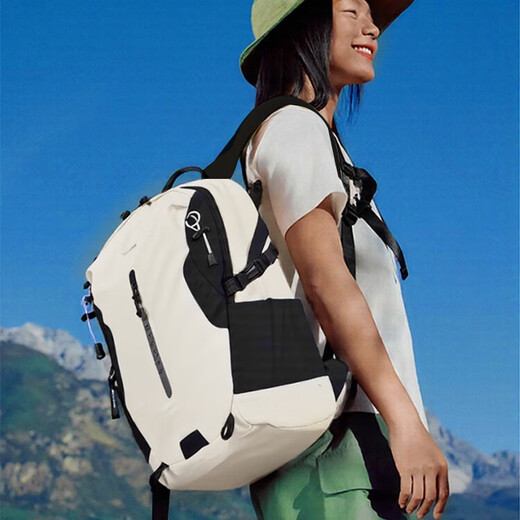 七匹狼七匹狼背包双肩包男女通用电脑旅行包登山羽毛球包初高大学生书包