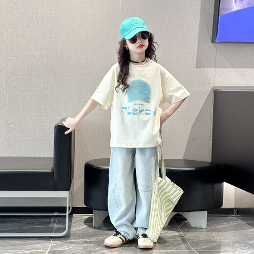 MOKITOUL女童夏季套装2025新款大童女孩短袖t恤儿童夏装薄款牛仔裤两件套 绿色t（高端礼盒包装） 120 cm