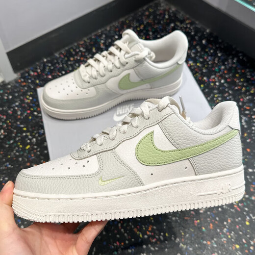 耐克（NIKE）板鞋女鞋 2025春秋新款低帮百搭耐磨潮鞋 学生户外轻便时尚休闲鞋 IB3881-001 35.5