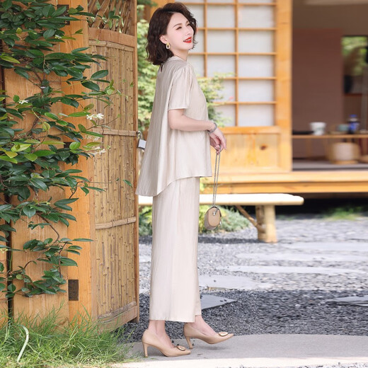 Kuzhang (Kuzhang) Mom Summer Summer Set Set Femme's 2024 Nouveau style moyen d'âge moyen et âgé à la mode ventre mincer