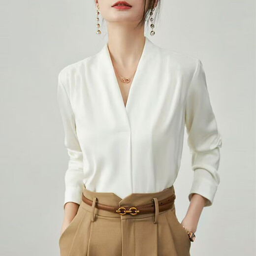 Tableau à col en V blanc pour les femmes au printemps et à l'automne Nouvel acétate Satin Couplage professionnel de la chemise professionnelle haut de gamme haut de gamme à manches longues 675 White V-Neck-Satin M Recommandé [96-110] Jin [Jin est égal à 0,5 kg]