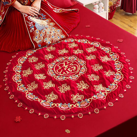 La novia de la boda se sienta en el cojín de la cama de una novia, edredón de Baifu, decoración de la sala de bodas, cama de prensa, edredón de bodas, suministros de boda de boda, borde dorado, edredón de baifu, bordado de borde dorado_9898cm