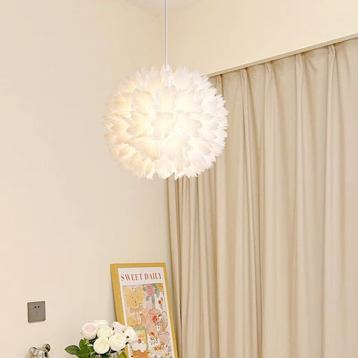 XMSJ Restaurant Chandeliers Einfache moderne kreative Designer-Raumleuchten Gang-Creme-Stil Hauptschlafzimmer Mädchen für Kinderzimmerlampen 9272 Kronleuchter 35 cm Drei-Farben E27 Lichtquelle