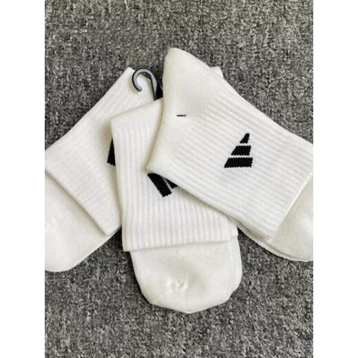 Chaussettes adidas pour hommes et femmes pour les chaussettes de tube moyen respirantes et polyvalentes de nouveau style
