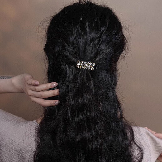 Xiang Wan hair clip 2-piece set broken hair bangs clip full diamond duckbill clip side hair clip hair accessories hair clip headband for women