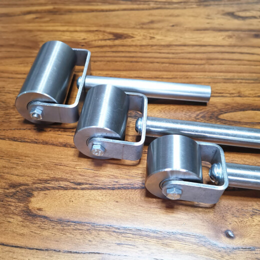 Rueda de prensa de acero inoxidable de sets enorme rodamiento de doble rodamiento de soporte sólido Roller impermeable Press de cuero Rodillo de hierro Autoadhesivo Burbuja de escape de escape de 5 cm Rueda de prensa de acero inoxidable (aproximadamente 695 gramos Manija de metal D40