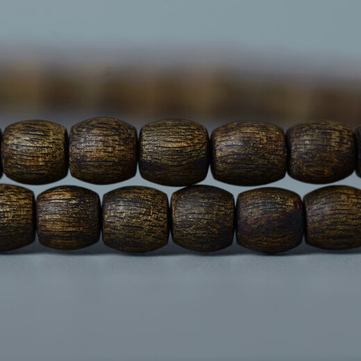 Tanjing submerged water grade Hainan Qi Nan agarwood bracelet 6mm men's and women's bracelet Guoxiang Hainan Yingge Green Chess Nan agarwood [Solemn S9716] Suitable for 16-18cm hand circumference One thing one beat sinking water grade Hainan Qi Nan 6mm multiple circles