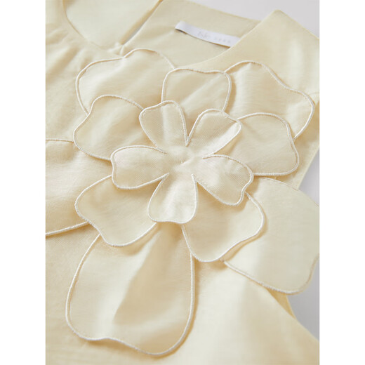 Fan Silans Design Sense Dreidimensional Blumenhülsen und Top-Rockanzug Frauen Sommer 2025 Neuer Stil 2677 Top L