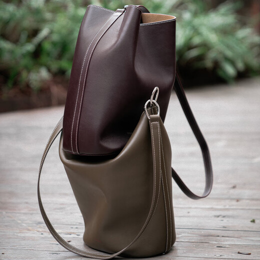RABEANCO/Ver Demi Eimer -Tasche für Frauen große Kapazität Umhängetasche Muttertasche Nische Crossbody Pendlertasche Olivengrün