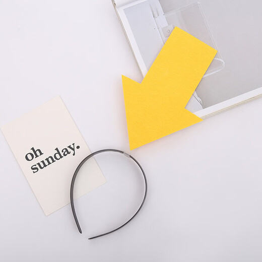 Mengkeduo Arrow Headband Concert Support Headband Couple Bestie Selfie Props to Prevent Getting Lost Funny Eye-catching Headband Arrow Headband 2 Pack Red + Yellow