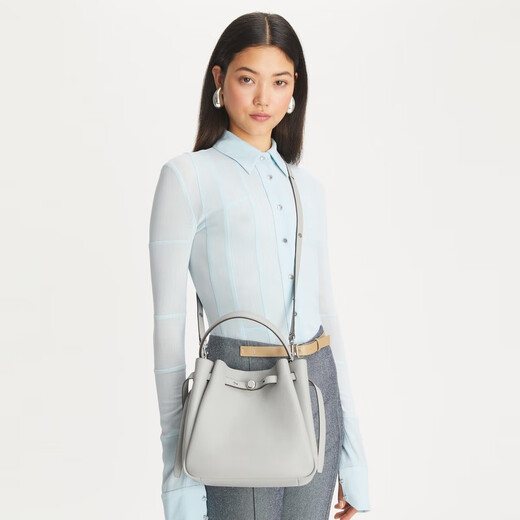 汤丽柏琦（Tory Burch）【秦岚同款】ROMY手提斜挎水桶包菜篮子166982 黑色 001