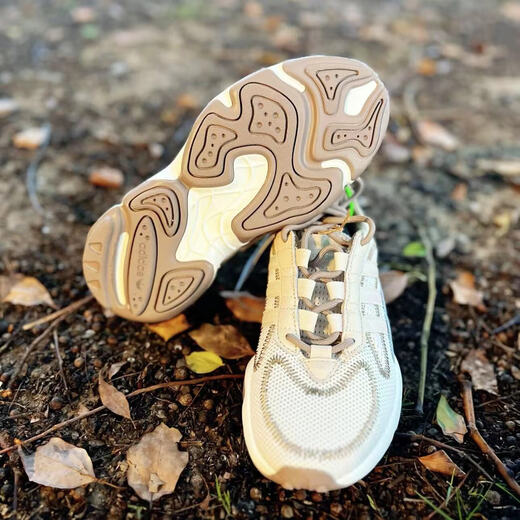 阿迪达斯（adidas）休闲鞋男鞋女鞋 春夏季新款三叶草网面透气减震运动鞋低帮跑步鞋 JQ3927/奇妙白/光晕绿/棕色/偏小 42 (260mm)