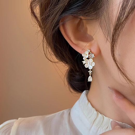 Platinum Earrings Women's French Sparkling Diamond Flower Tassel Earrings Gentle Temperament Light Luxury Niche High-end Earrings Earrings Earrings Flashing Diamond Flower Tassel Earrings