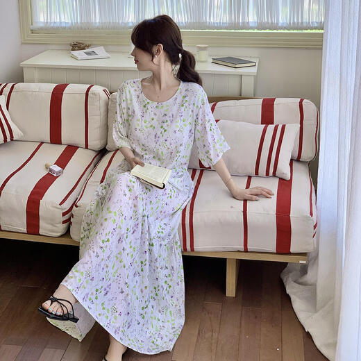 El camisón de la almohadilla de cofre fija integrada del pueblo de Shantoulin con cinturón para el vestido de extensión de seda de algodón de verano de manga corta para mujeres se puede usar afuera. Falda larga de cuello redondo Pink Floral con almohadilla de pecho. Tamaño único F Longitud de la falda 12590-140Jin [Jin equivale a 0.5 kg]