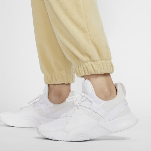 耐克（NIKE）裤子女裤春秋季运动裤宽松卫裤收口保暖摇粒绒休闲长裤 HQ4877-783米黄色 S