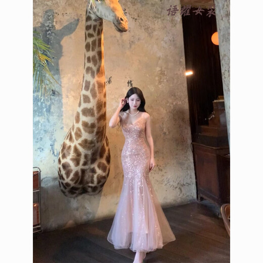 Feng Xiaowei birthday party dress high-end light luxury niche sense socialite heavy industry fishtail sequin suspender dress champagne color (original custom-made high with breast pads) S