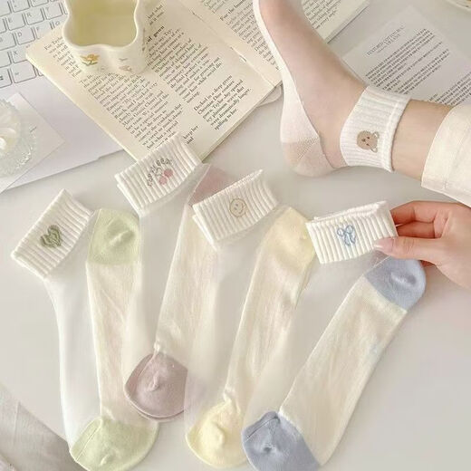 
Summer light and breathable crystal stockings for women's short socks, transparent glass silk, cute cartoon Korean style sports academy [five colors, five pairs] 5 pairs