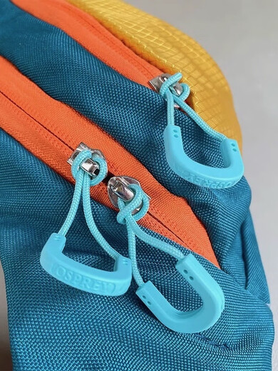 Small Eagle Beak Daylight Waist Bag Crossbody Bag Black