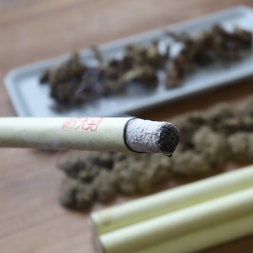 1098天蕲春野生艾条1.8cm三年陈手持温艾灸柱5比1艾叶艾绒 1.8*20cm(10根一盒)