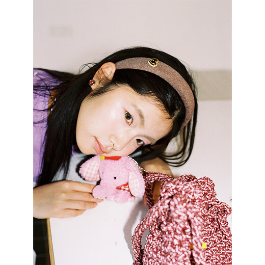 Tagi. Cream love metal oil dripping diamond retro autumn and winter denim headband high skull headband matcha